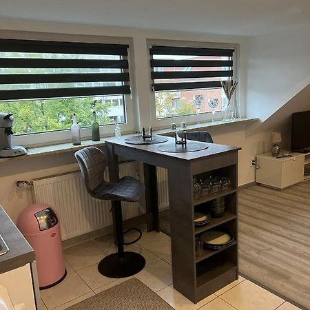 25 Qm Ferienwohnung Neuss Furth Esterno foto